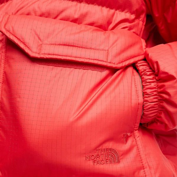 Куртка The North Face W 71 SRRA DWN JKT TNF Red.