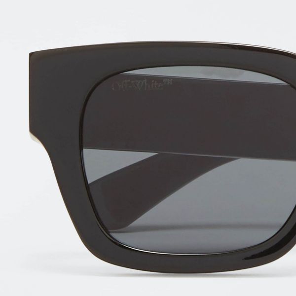 Солнцезащитные очки Off White Zurich Black Dark Grey.