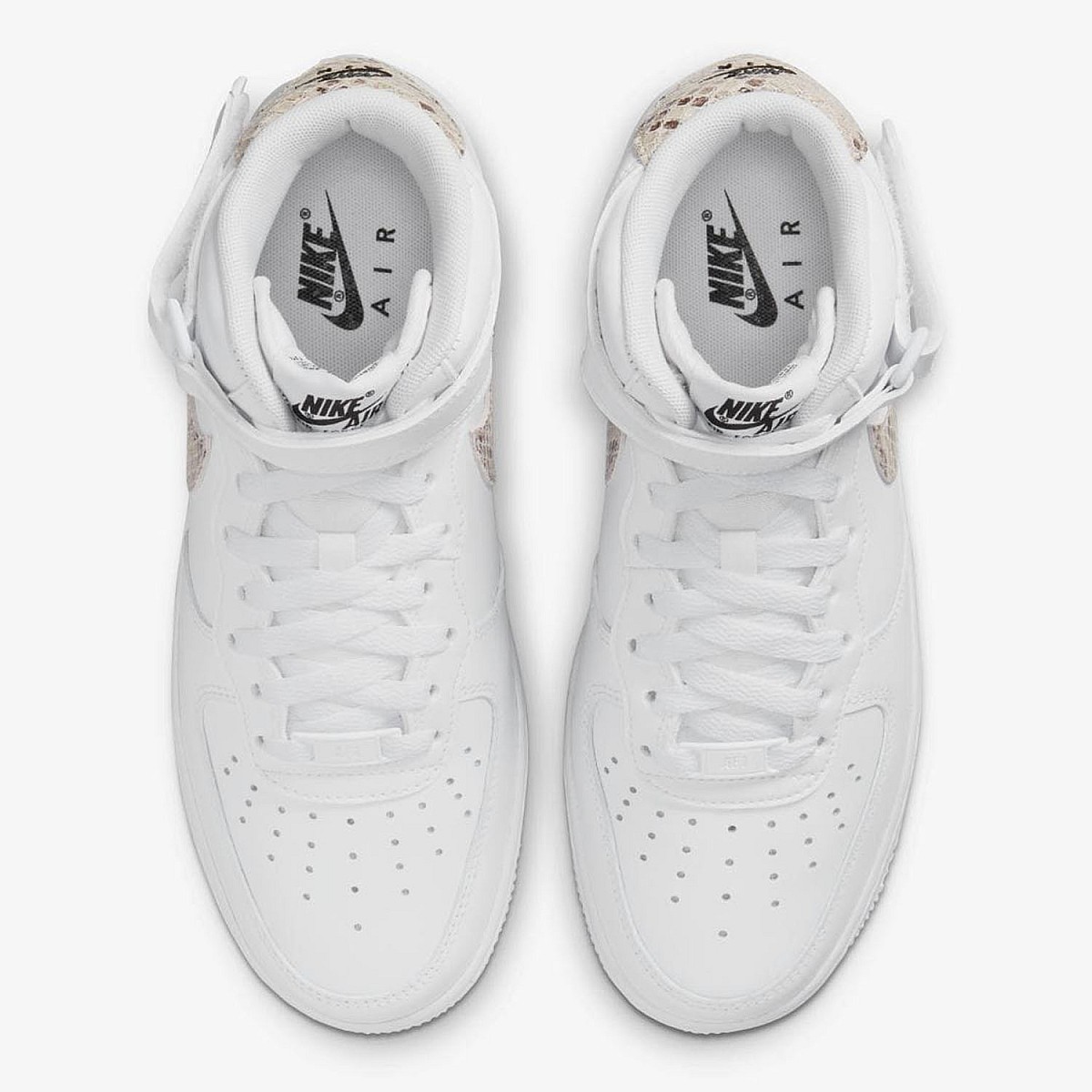 Кеди Nike WMNS Air Force 1 `07 Mid DD9625 101