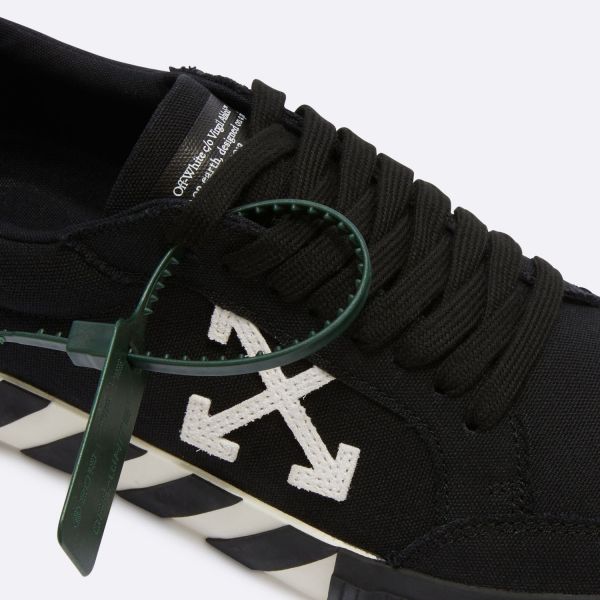 Кеды Off White Low Vulcanized Canvas Black White OMIA085C99FAB0011001.