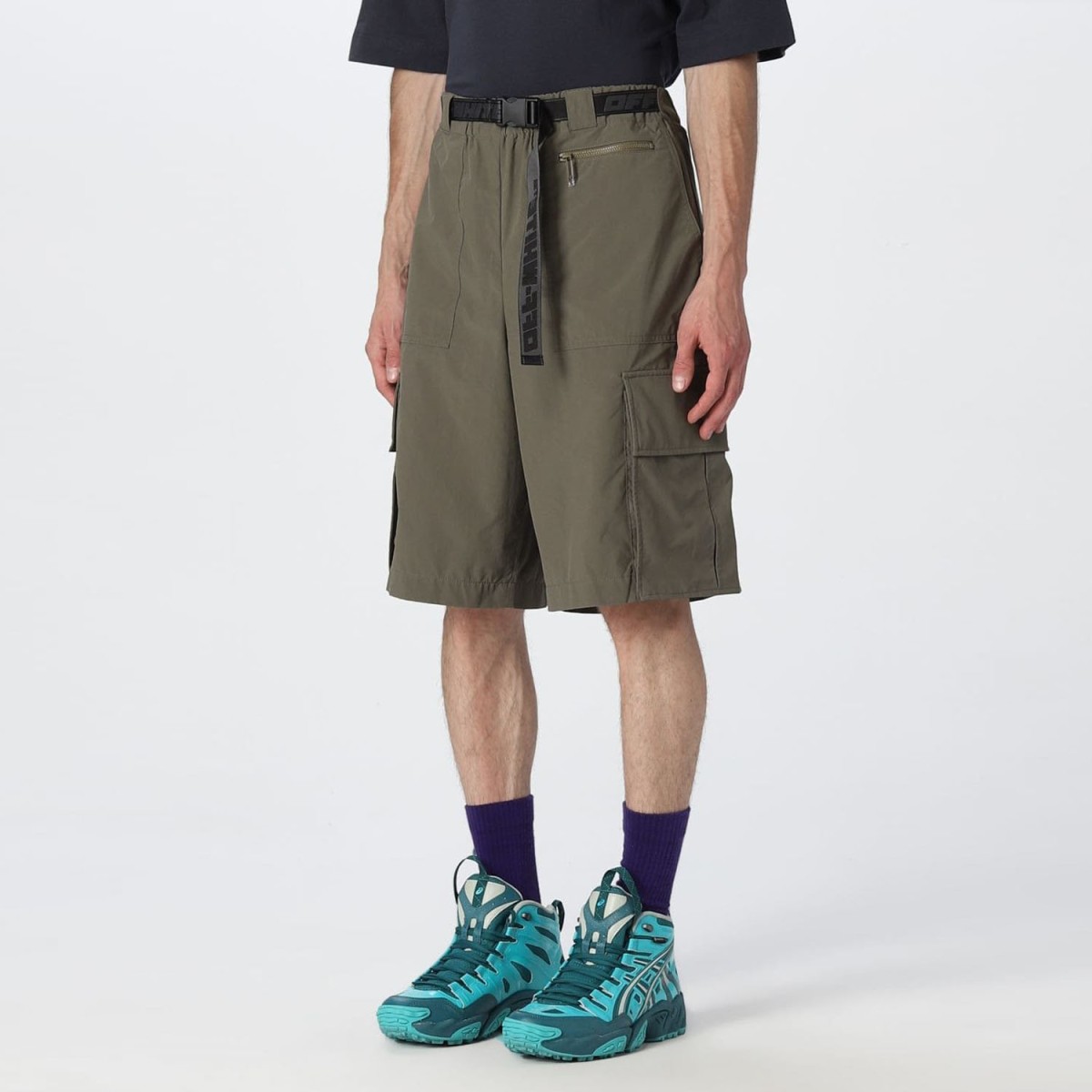 Шорти Off White OMCB064S22FAB001
