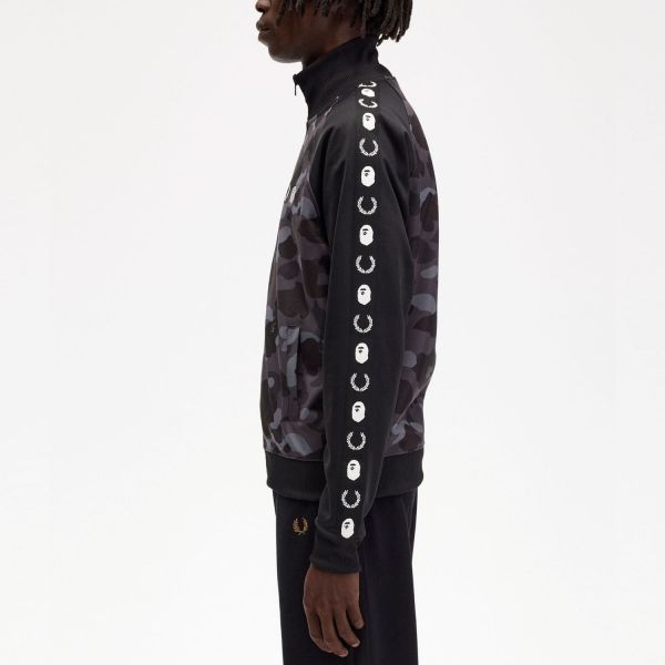 Бомбер Fred Perry Bape Track Jacket.