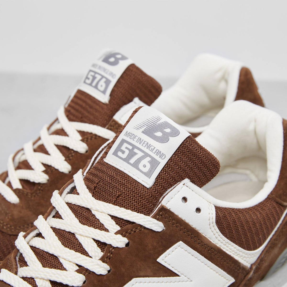 Кросівки New Balance OU576BRN