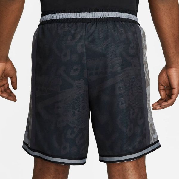 Шорты Nike DZ3057-010.