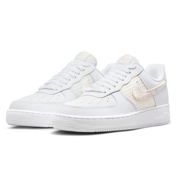 Кеди Nike WMNS Air Force 1`07 SE DO9458 100.