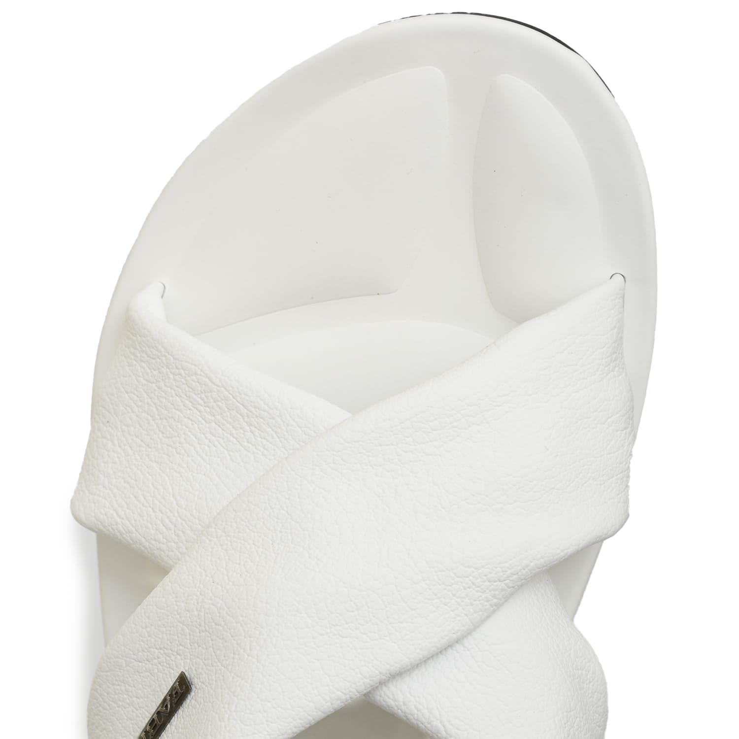Шльопанці Fabi FU7491A white