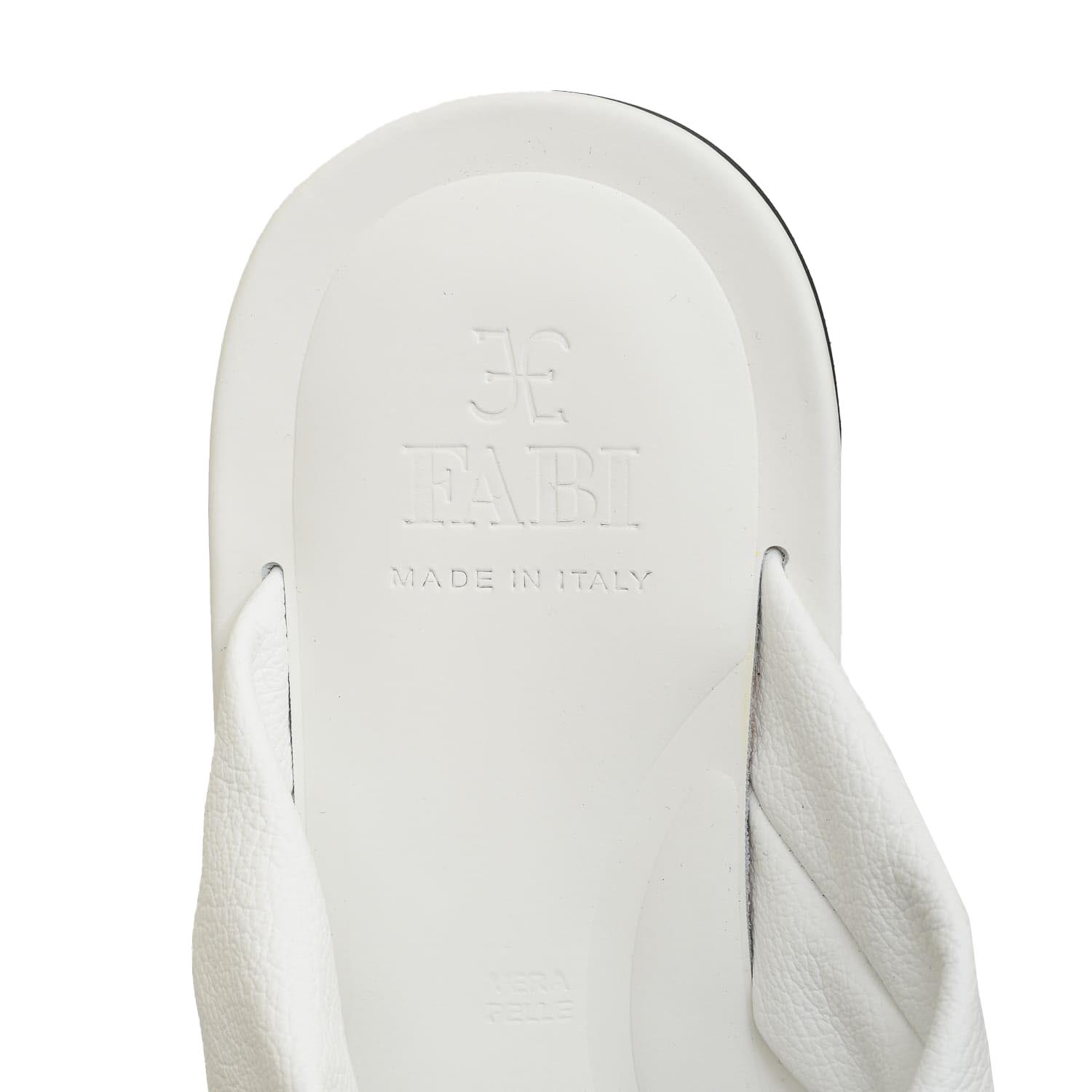 Шльопанці Fabi FU7491A white