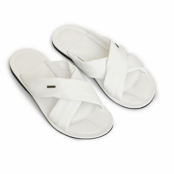 Шлепанцы Fabi FU7491A white.