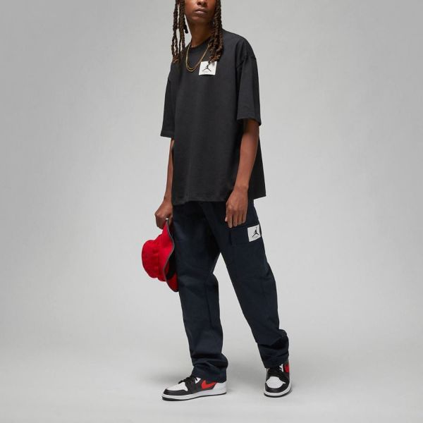 Спортивные штаны Nike DQ7342-010.