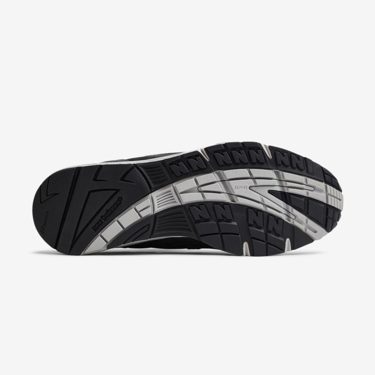 Кросівки New Balance M991DGG