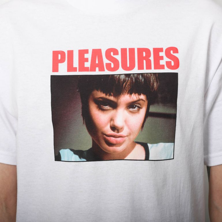 Футболка Pleasures Kate T-Shirt.