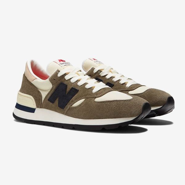 Кроссовки New Balance M990WG1.