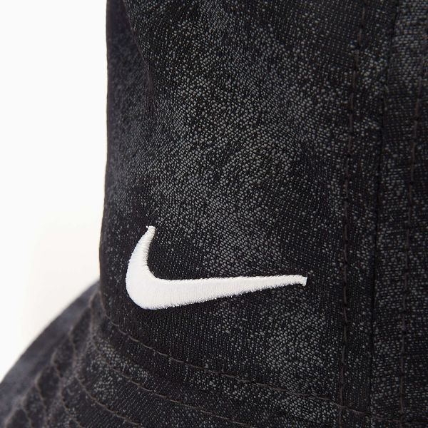 Панама Nike DM8518-010.