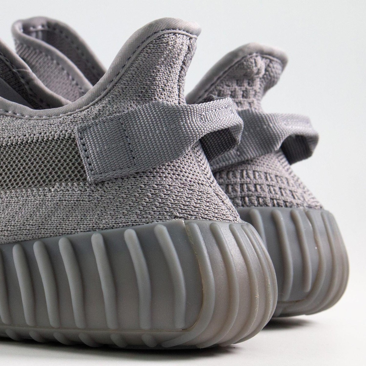 Кросівки Adidas YEEZY Yeezy Boost 350 V2 Stegry/Stegry/Stegry