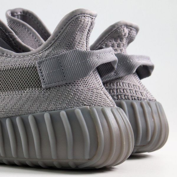 Кросівки Adidas YEEZY Yeezy Boost 350 V2 Stegry/Stegry/Stegry.