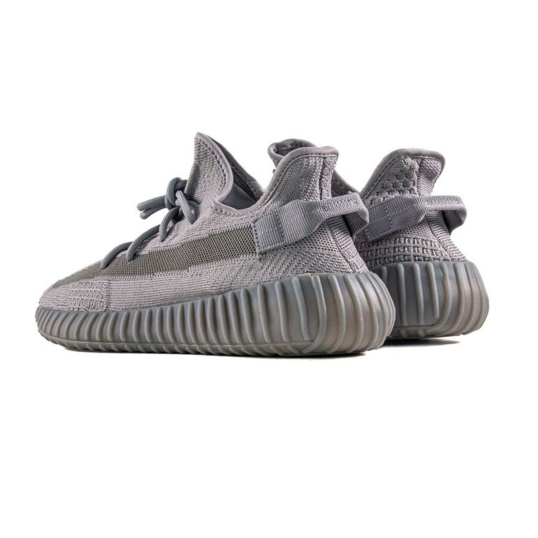 Кроссовки Adidas YEEZY Yeezy Boost 350 V2 Stegry/Stegry/Stegry.