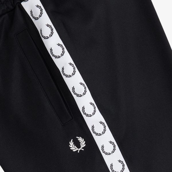 Шорти Fred Perry S5508 102.