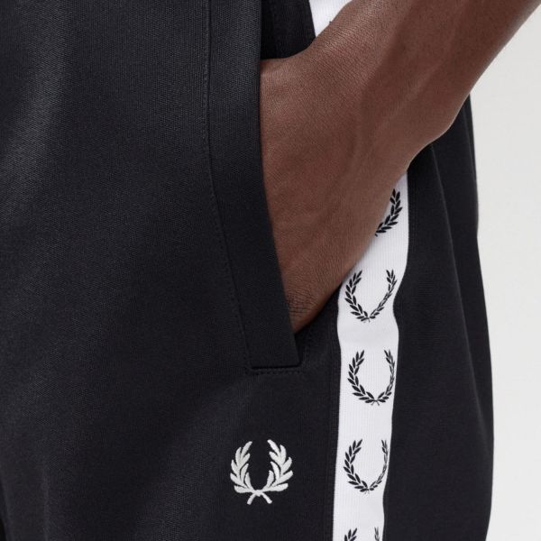 Шорти Fred Perry S5508 102