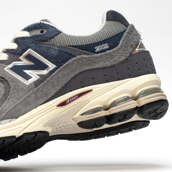 Кроссовки New Balance M1906REL.