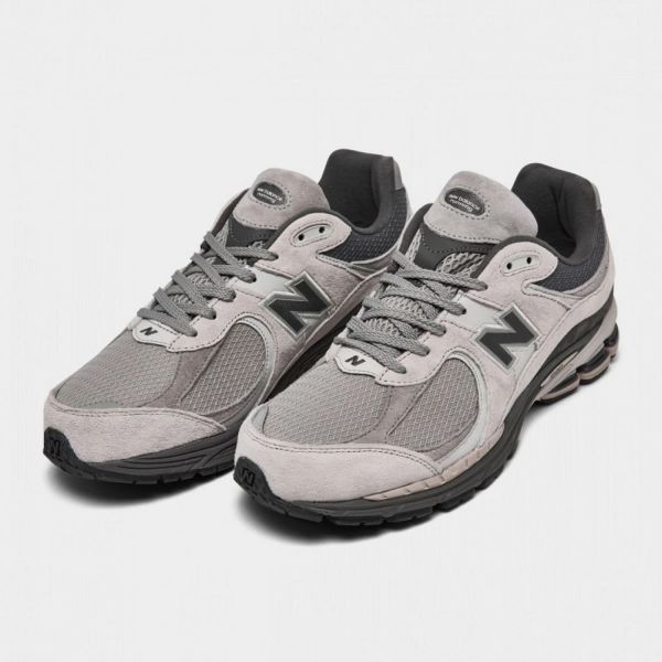 Кроссовки New Balance M2002RRW.