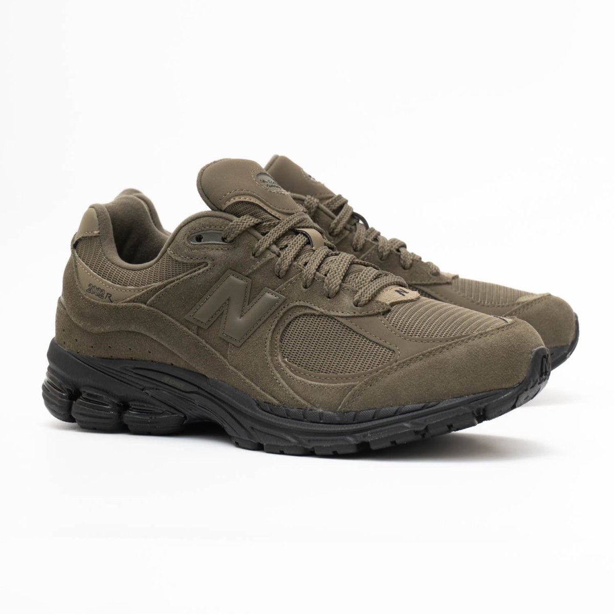 Кросівки New Balance M2002RZC