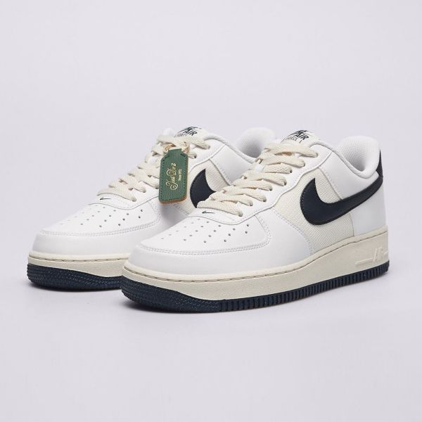 Кеди Nike Air Force 1`07 HF4298 100.