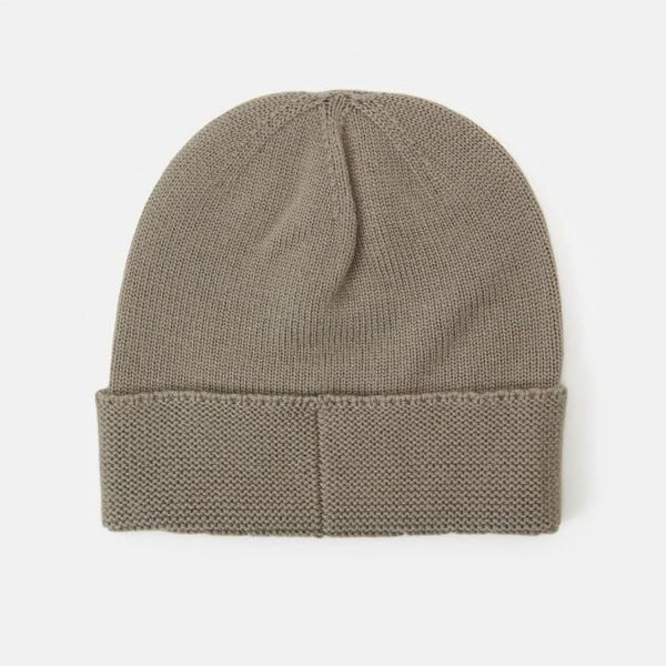 Шапка Vivienne Weatwood Classic Beanie.