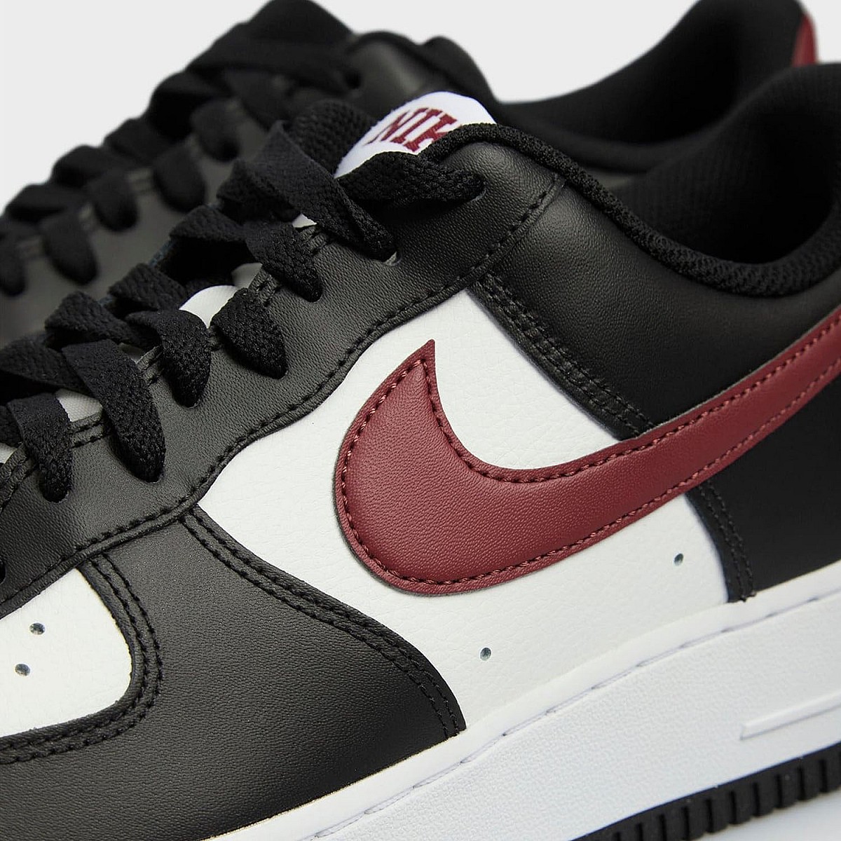 Кеды Nike Air Force 1 `07 FZ4615 001
