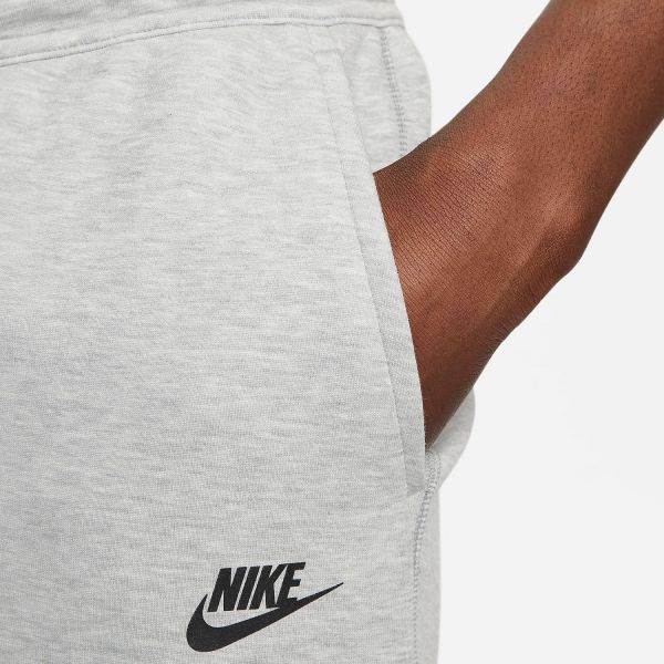 Спортивные штаны Nike FB8002-063.