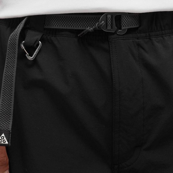 Спортивні штани Nike ACG DR4791-010.