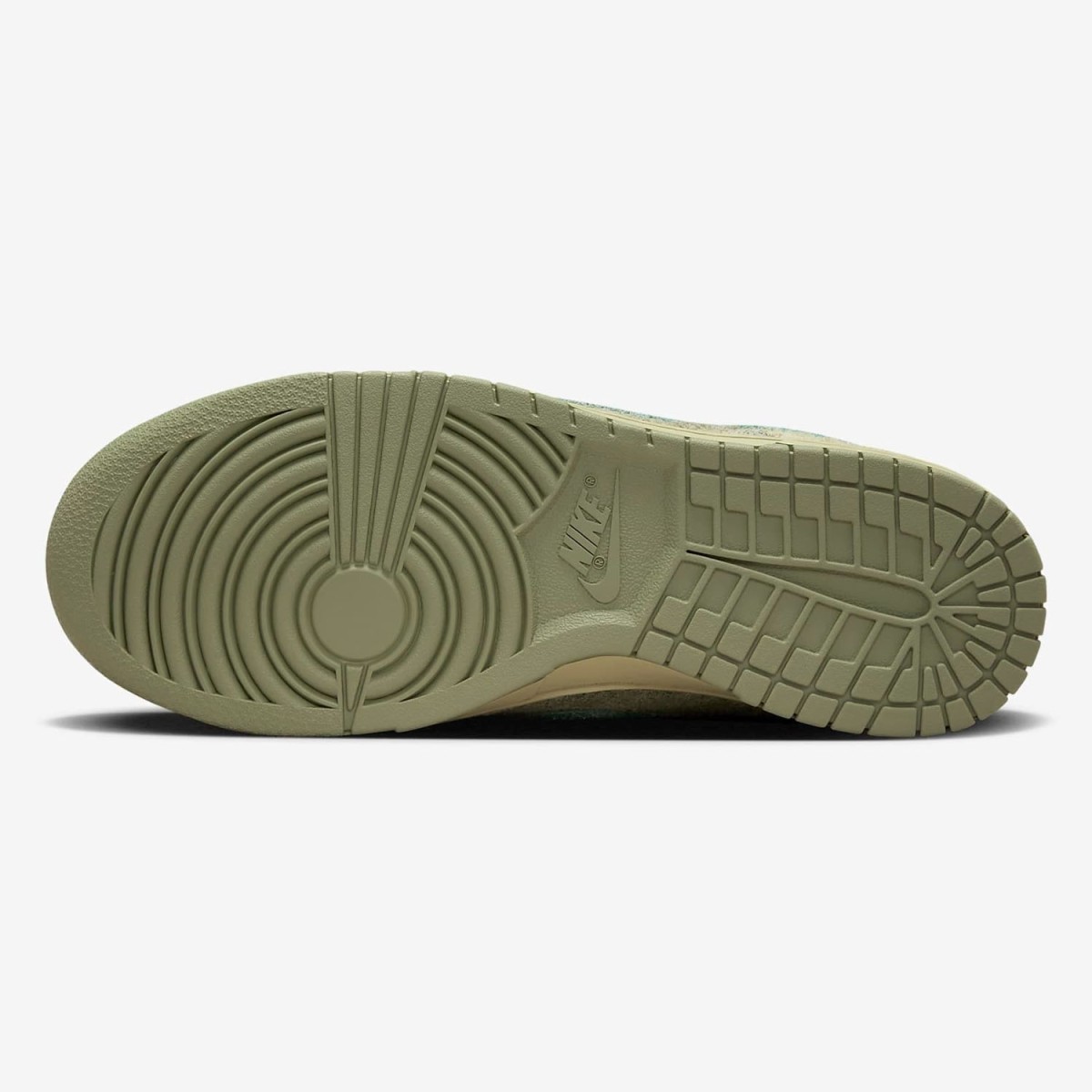 Кеди Nike Dunk Low HJ7291 371