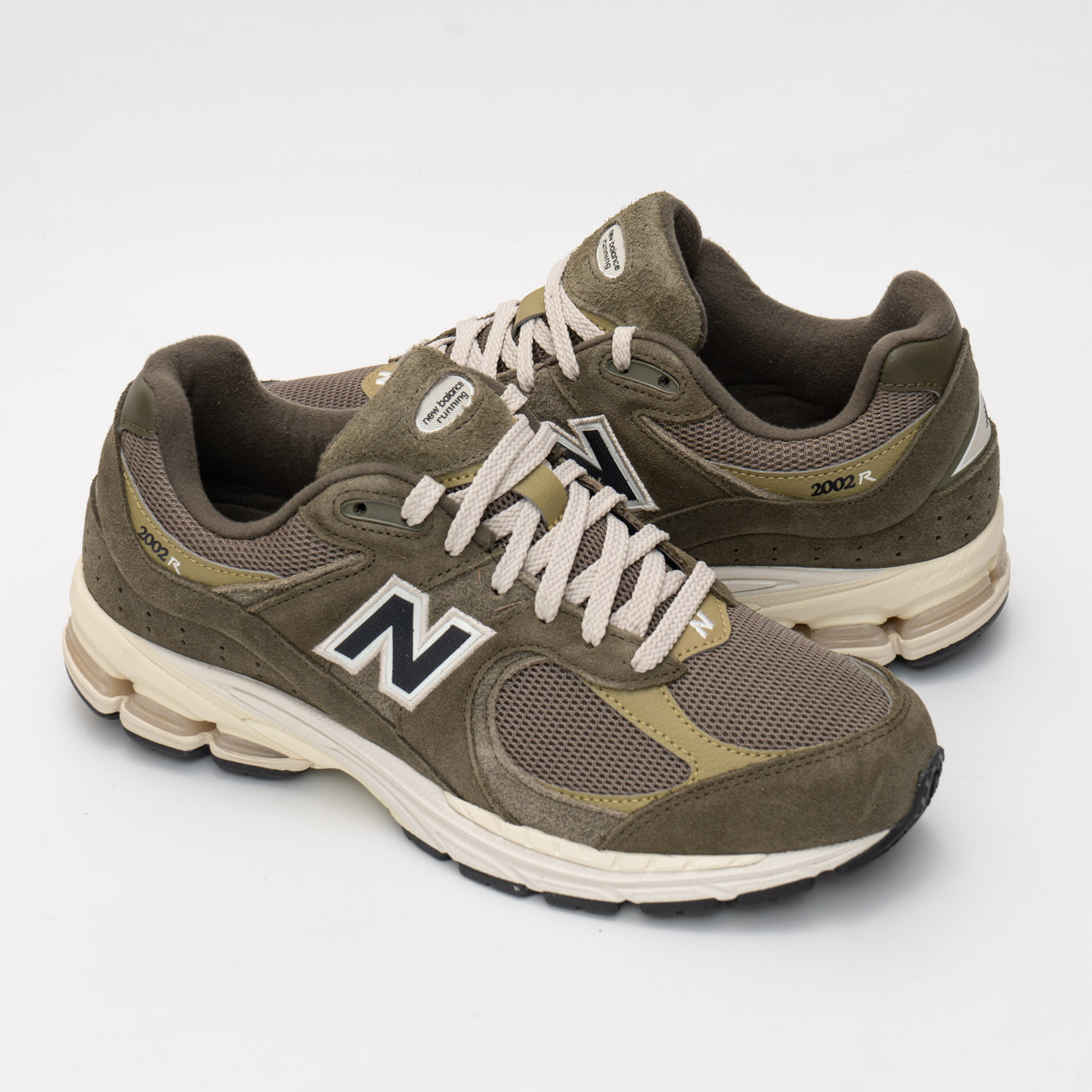 Кросівки New Balance M2002RZD
