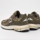 Кросівки New Balance M2002RZD
