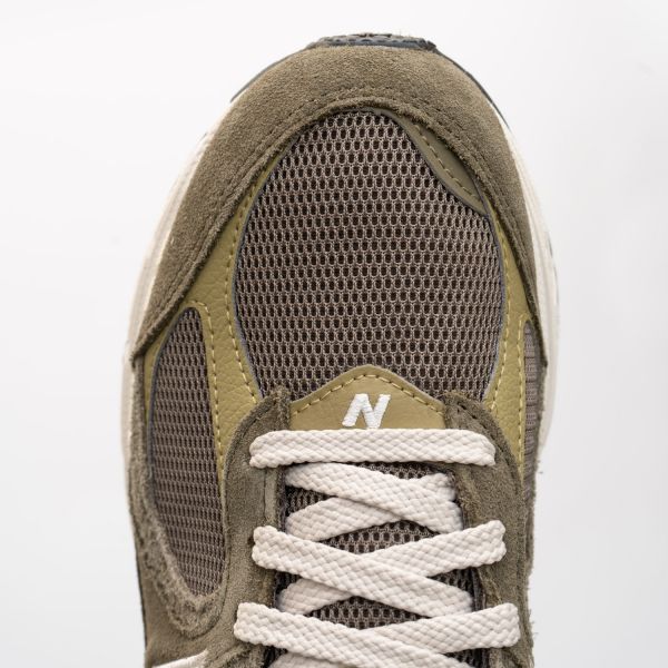 Кроссовки New Balance M2002RZD.