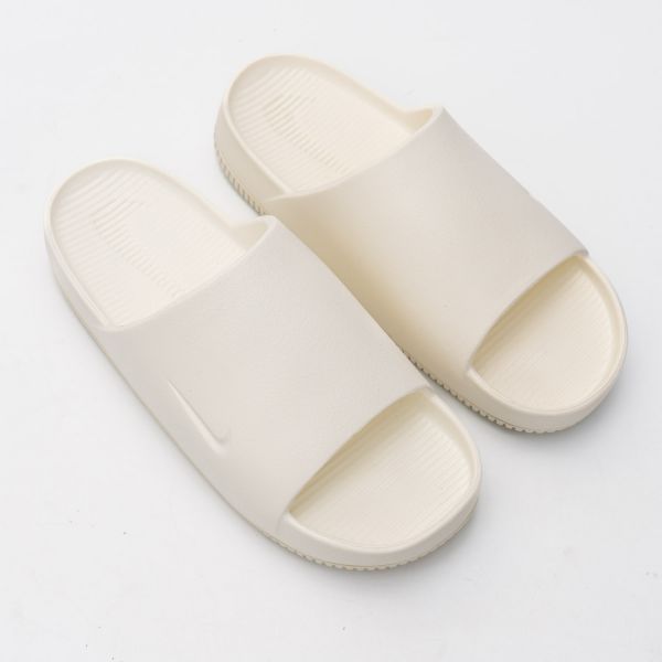 Шльопанці Nike Calm Slide FD4116-100.