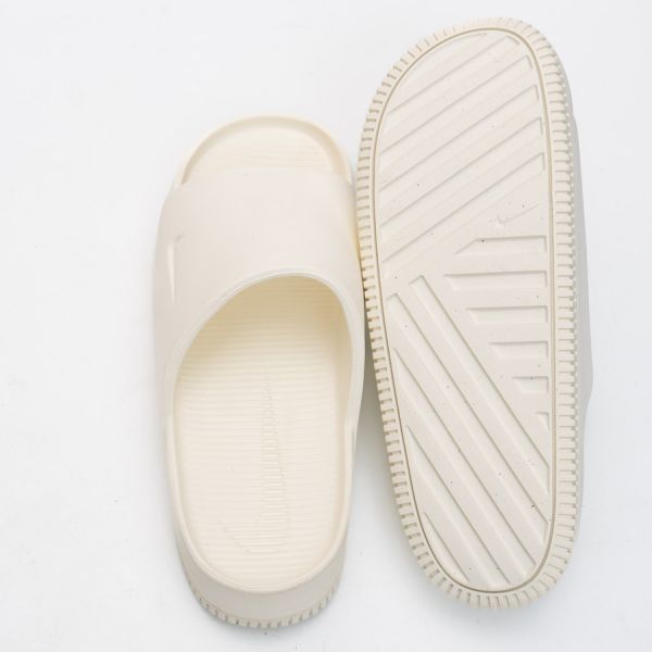 Шльопанці Nike Calm Slide FD4116-100.