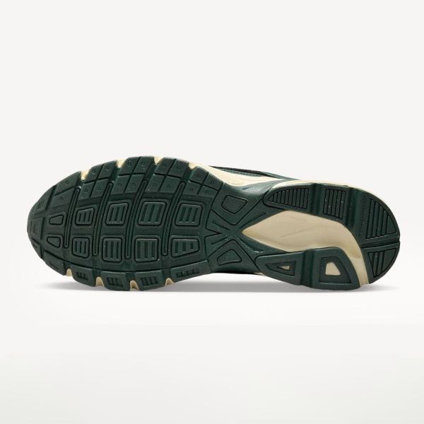 Кросівки Nike Initiator HQ3611 010.