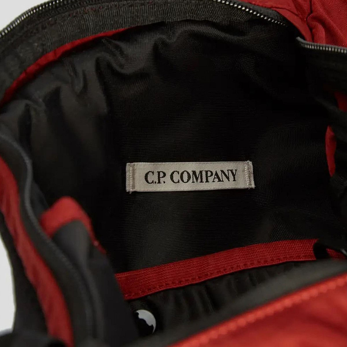 Сумка C.P. Company 15CMAC114A 005269G 560