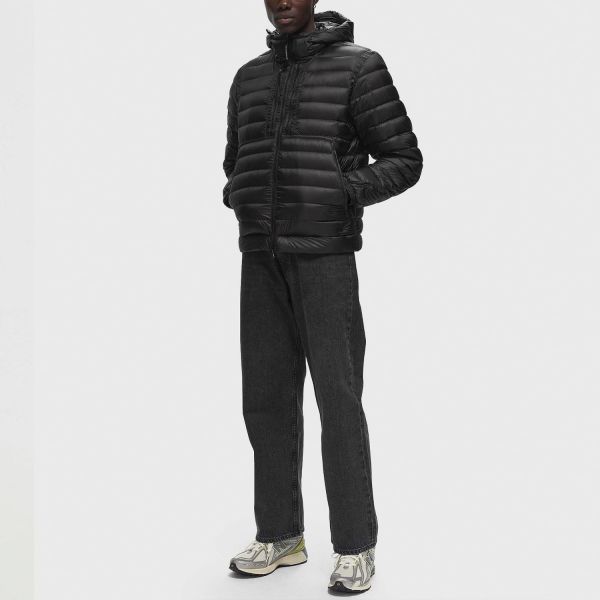 Пуховик C.P Company 17CMOW073A 006099A 999.