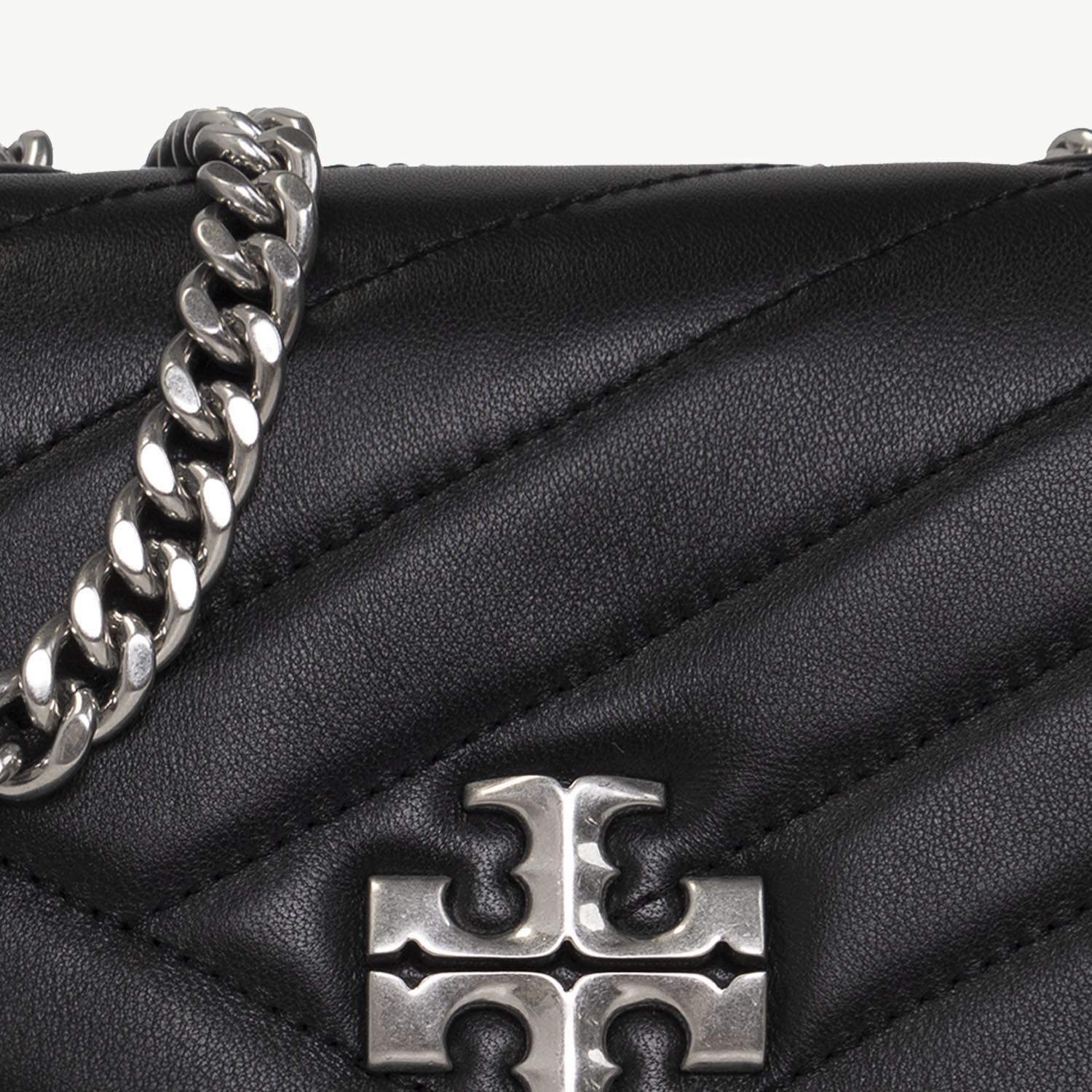 Сумка Tory Burch Kira Shevron Small Convertible Shoulder Bag Black/Rolled Nickel
