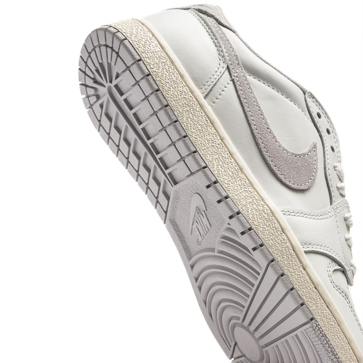 Кеды Nike Air Jordan 1 Low 85 FB9933 100