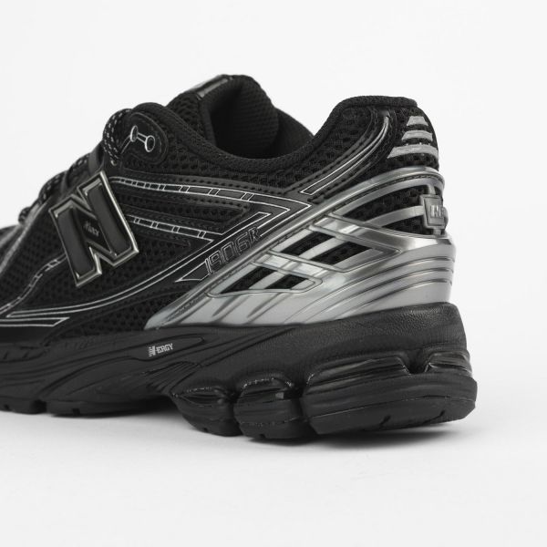 Кроссовки New Balance U1906ROS.