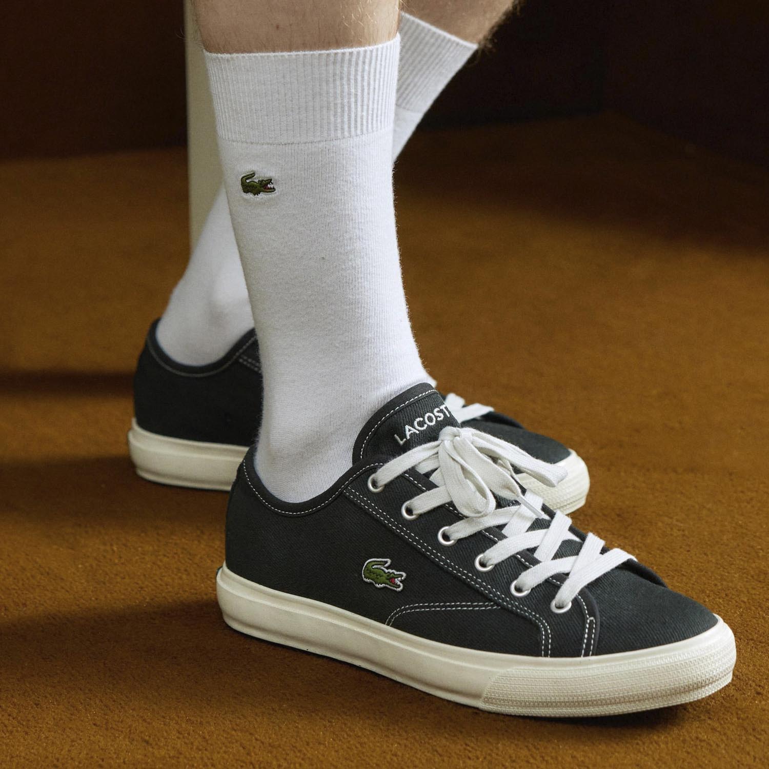 Кеды Lacoste Backcourt 124 1 CMA BLK/OFF WHT 747CMA0005454
