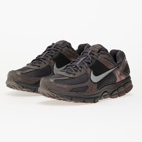 Кросівки Nike Zoom Vomero 5 HF5493 201