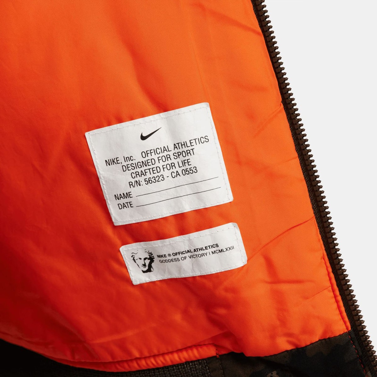 Бомбер Nike FB7591-222