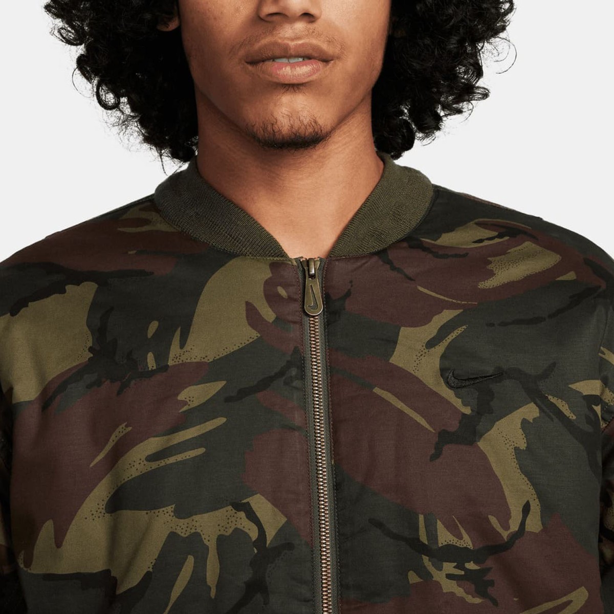 Бомбер Nike FB7591-222