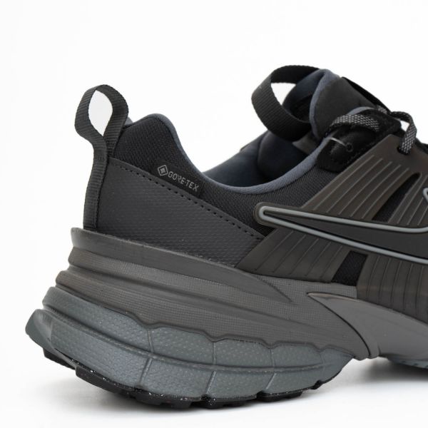 Кроссовки Nike V2K Run Gore-Tex FZ2622 001.
