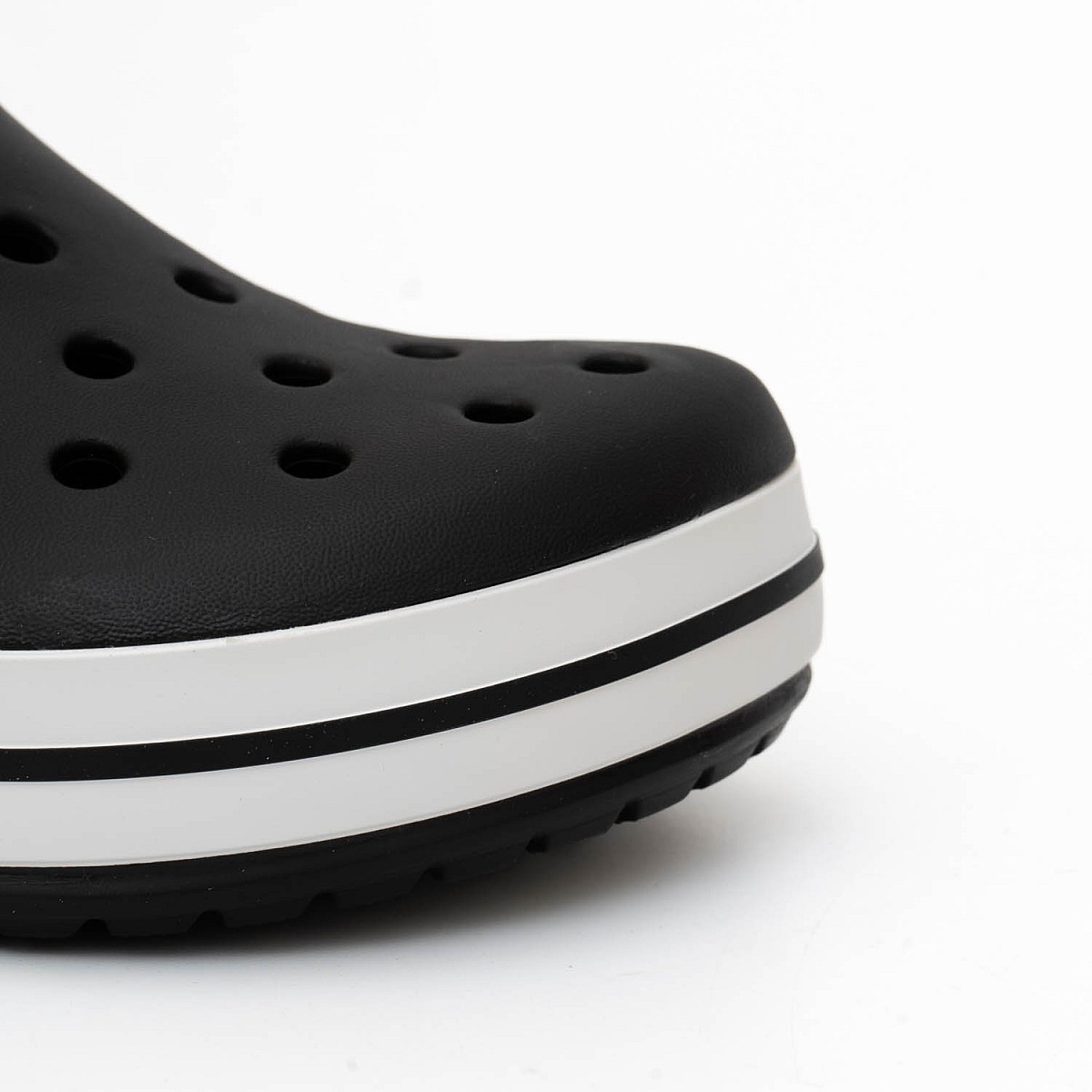 Шлепанцы Crocs 11016-001