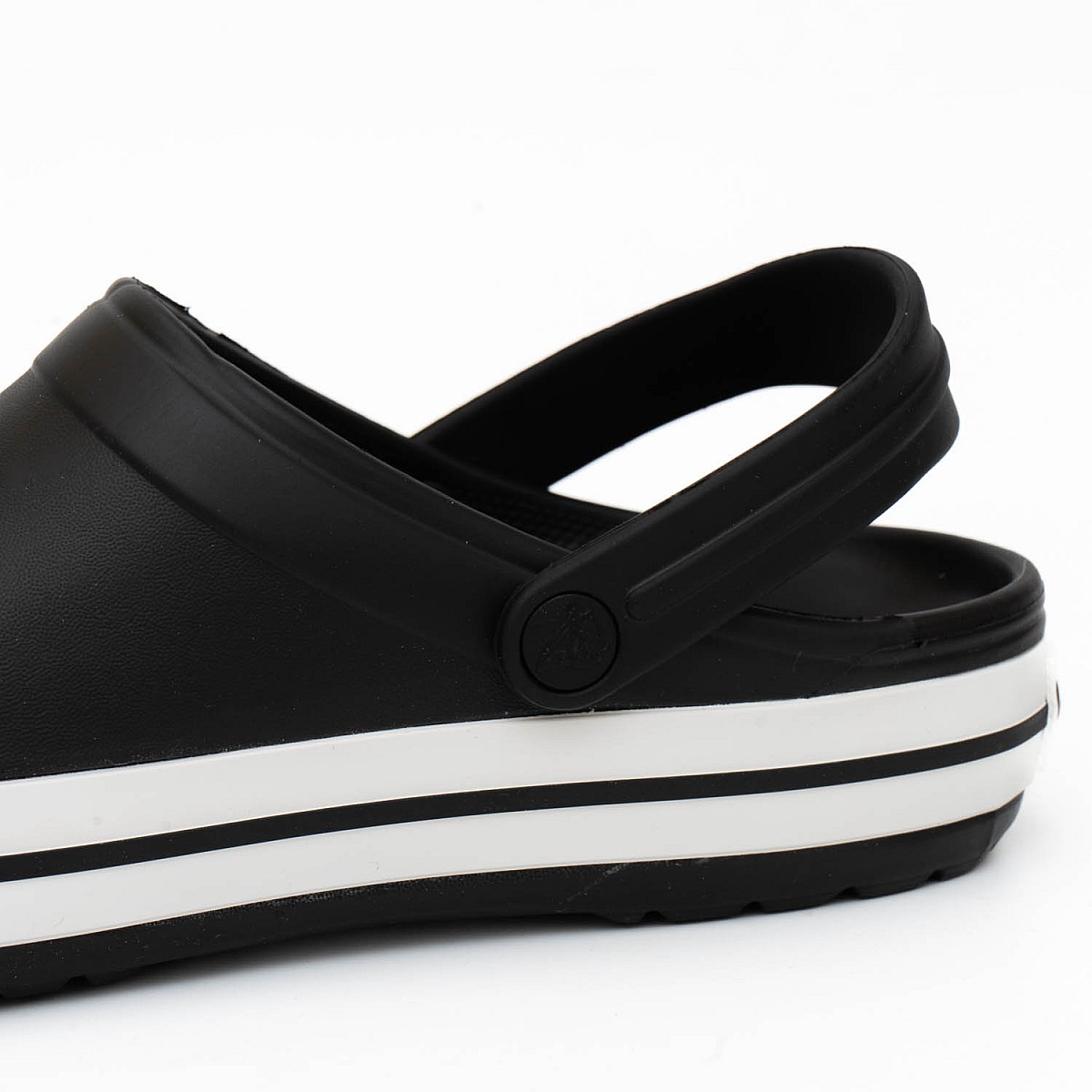 Шлепанцы Crocs 11016-001