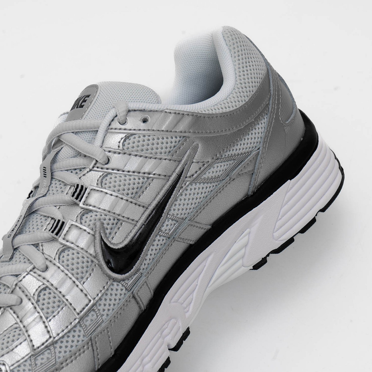 Кросівки Nike P-6000 FD9876 101